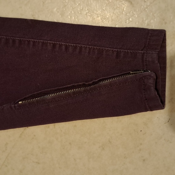 Skinny Jeans. Woman, Wine color, Size 15 - Picture 10 of 10